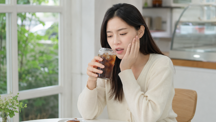스케일링을 미루면 잇몸에 생길 수 있는 변화